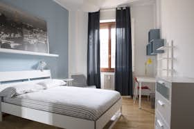 Private room for rent for €810 per month in Milan, Corso di Porta Vittoria