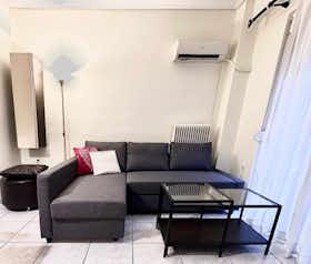 Apartamento en alquiler por 1450 € al mes en Athens, Kimolou