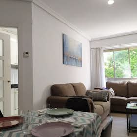 Lägenhet att hyra för 2 500 € i månaden i Donostia / San Sebastián, Avenida Zarautz