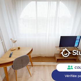 Private room for rent for €540 per month in Bordeaux, Rue Odilon Redon