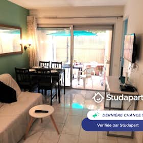 Appartement for rent for 600 € per month in Cannes, Avenue Pierre Semard