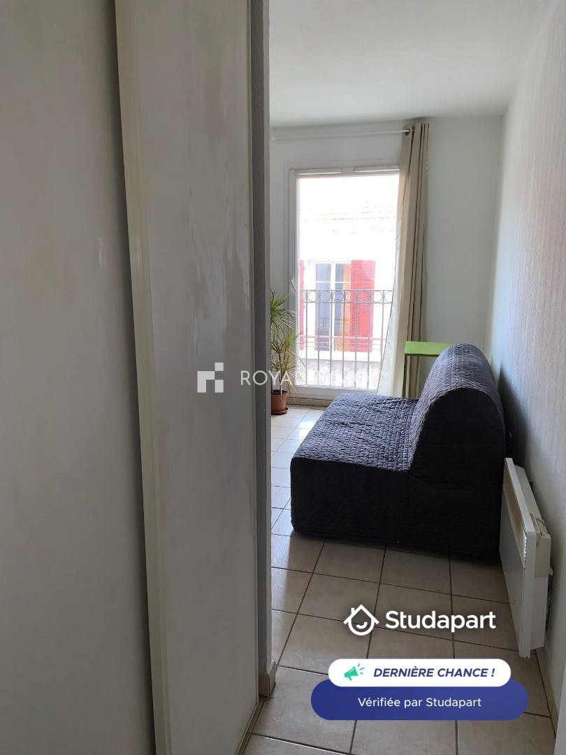 Apartamento para alugar por € 540 por mês em Toulon, Rue Lamartine