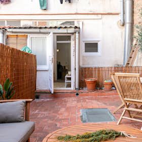 Apartment for rent for €1,690 per month in Barcelona, Carrer del Montseny