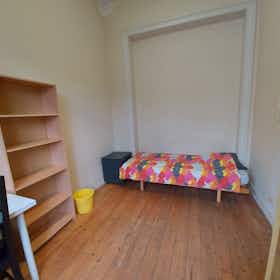 Private room for rent for €620 per month in Etterbeek, Rue de Linthout