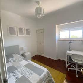 Приватна кімната за оренду для 450 EUR на місяць у Sintra, Rua do Espírito Santo