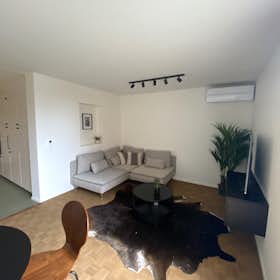 Mieszkanie do wynajęcia za 1250 € miesięcznie w mieście Mortsel, Guido Gezellelaan