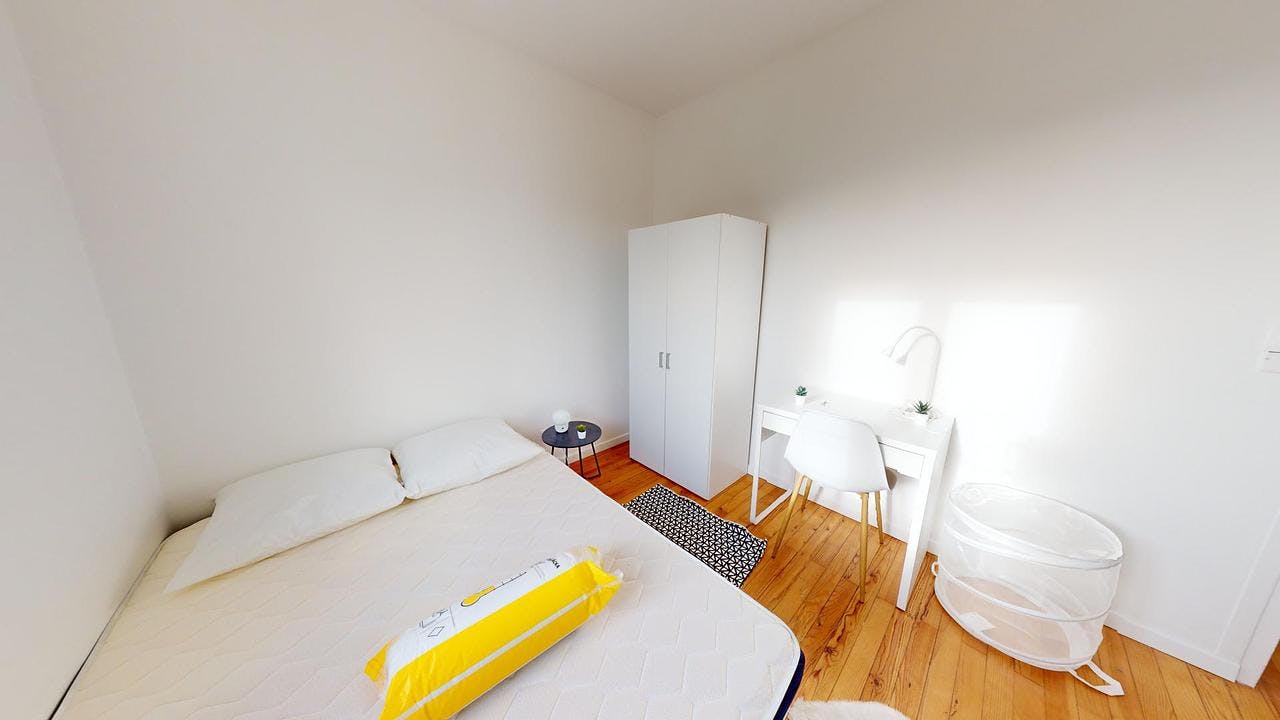 Private room for rent for €635 per month in Bordeaux, Rue Joseph Faure