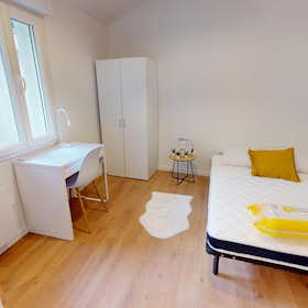 Private room for rent for €630 per month in Bordeaux, Rue Joseph Faure
