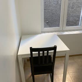 Chambre privée for rent for 545 € per month in Brussels, Rue du Midi