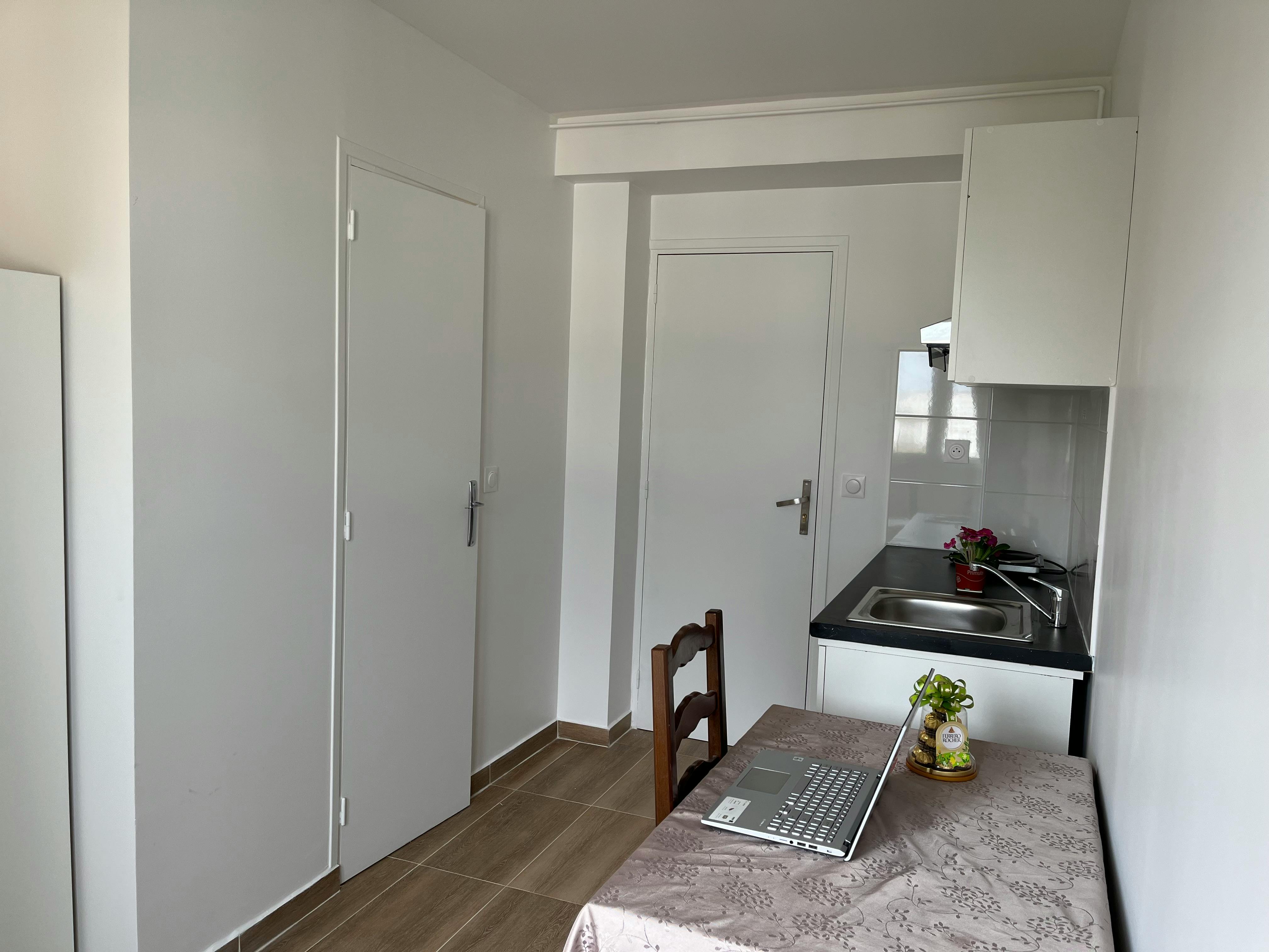 Studio for rent on Rue Camille Dartois, Créteil – pohled 5