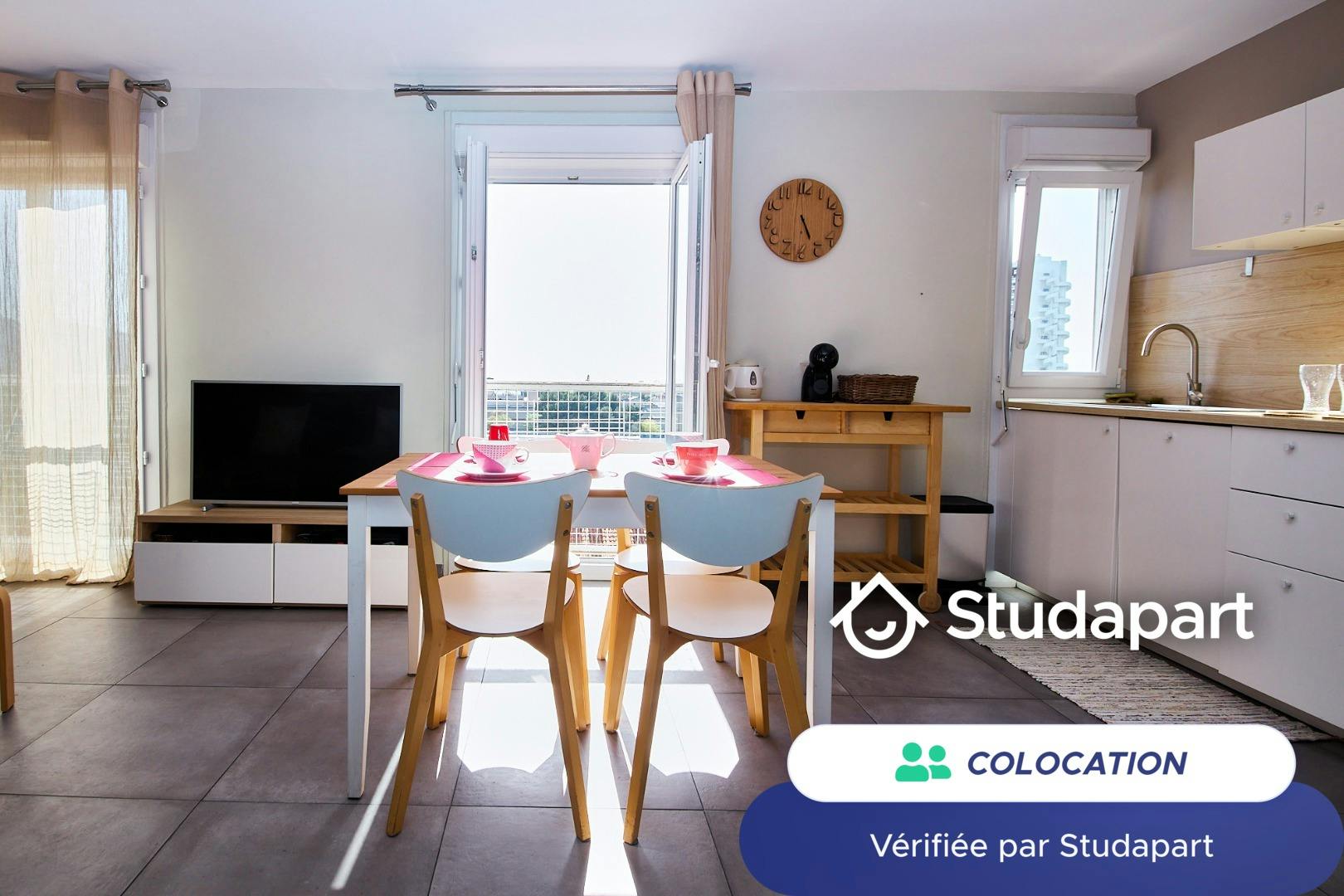 Private room for rent on Boulevard Michelet, Marseille - Vue 3