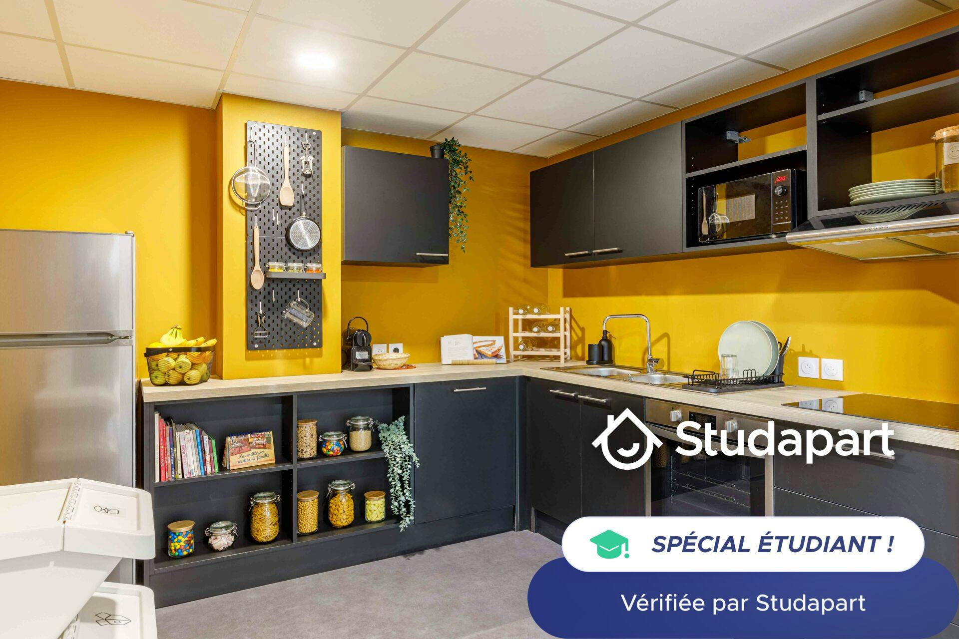 Private room for rent on Boulevard Frédéric Joliot-Curie, Bordeaux - Vue 4