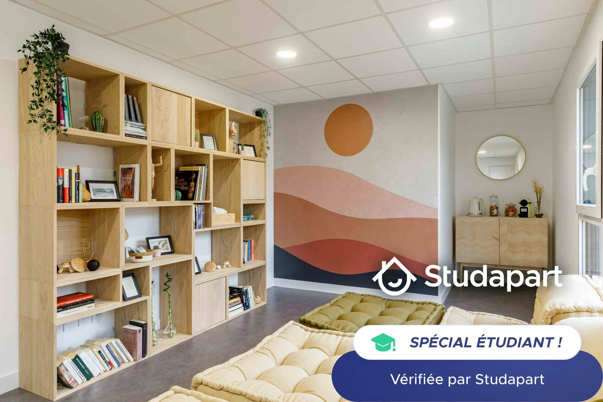 Private room for rent on Boulevard Frédéric Joliot-Curie, Bordeaux - Vue 3