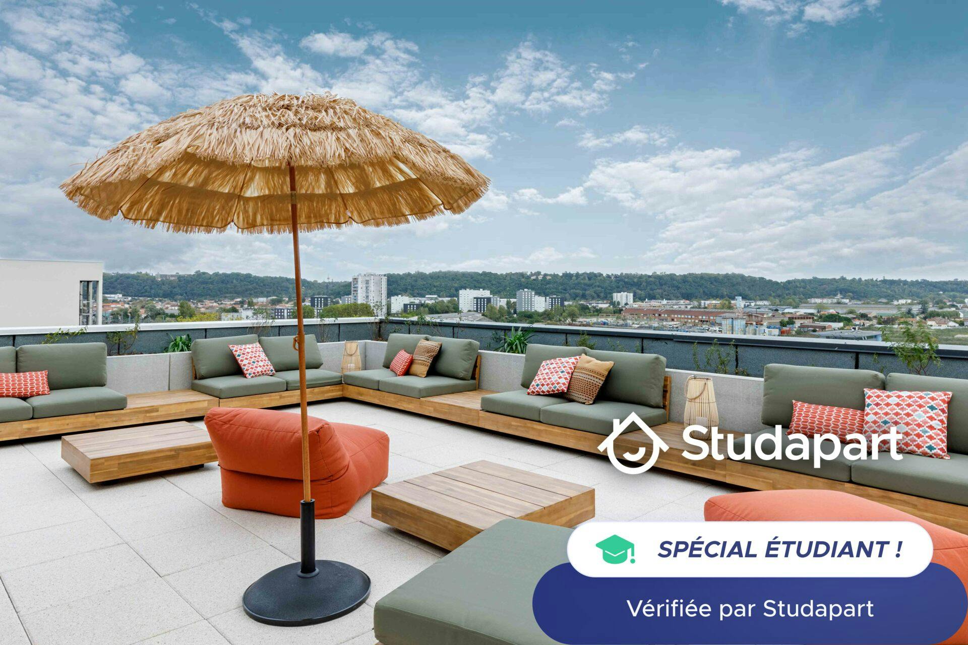 Private room for rent on Boulevard Frédéric Joliot-Curie, Bordeaux - Plus