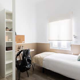 Private room for rent for €553 per month in Getafe, Calle Daoíz