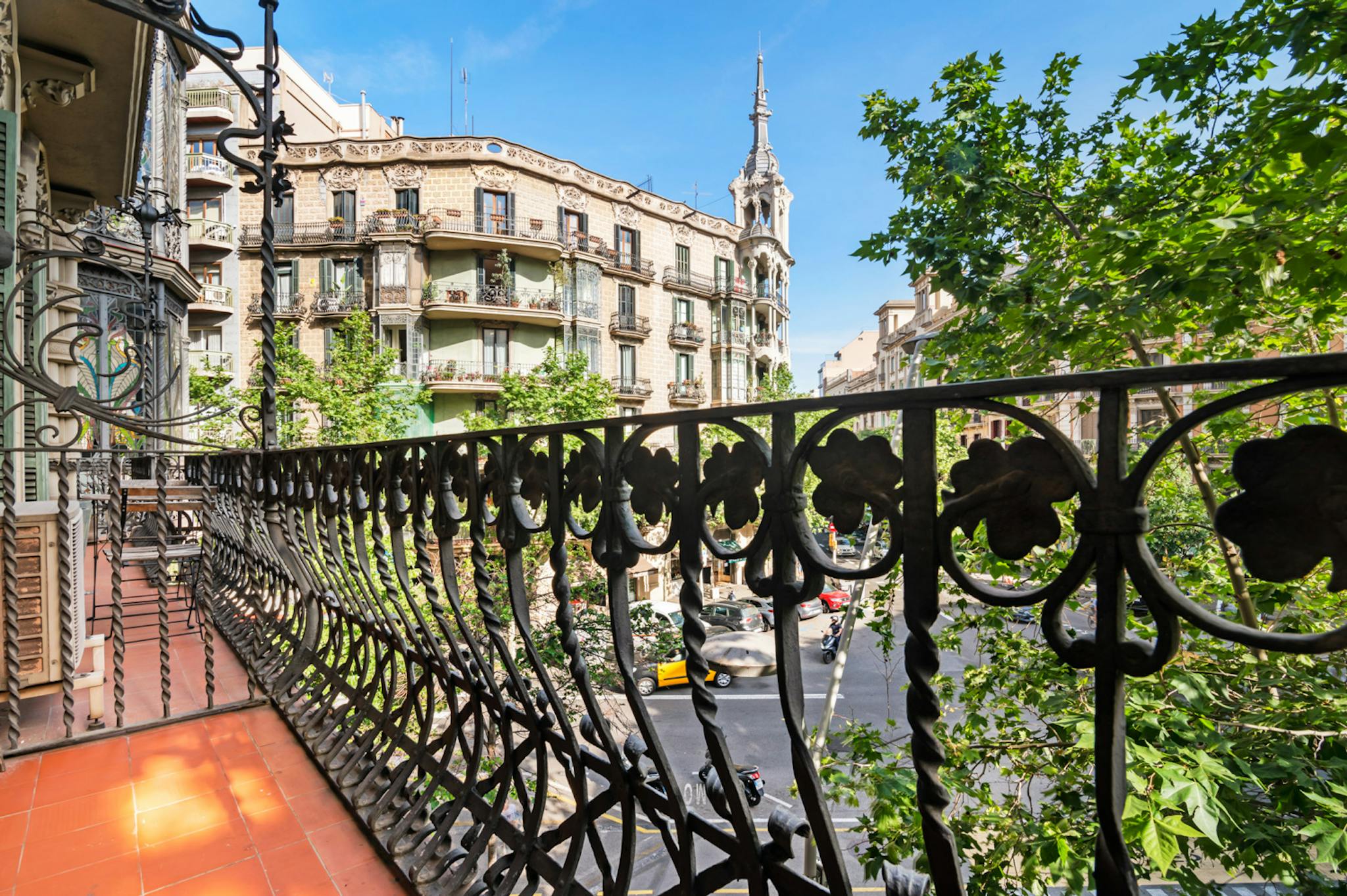 Carrer de València, Barcelona preview