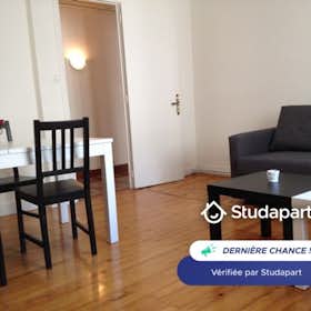 Apartament de închiriat pentru 790 EUR pe lună în Grenoble, Rue Abbé Grégoire