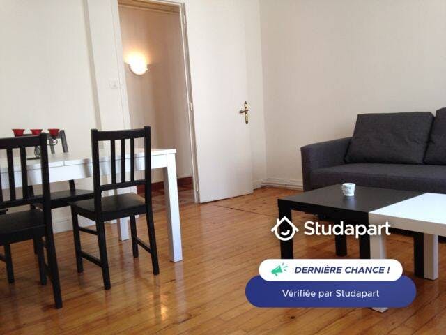 Apartamento para alugar por € 820 por mês em Grenoble, Rue Abbé Grégoire