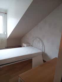 私人房间 正在以 €400 的月租出租，其位于 Amiens, Rue de Lannoy