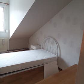 Приватна кімната за оренду для 400 EUR на місяць у Amiens, Rue de Lannoy