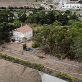 Casa para alugar por € 2.500 por mês em Vila Franca de Xira, Rua Miguel Torga