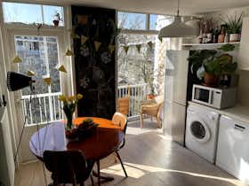 Apartamento para alugar por € 2.000 por mês em Amsterdam, Van Rensselaerstraat