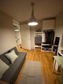 Private room for rent for €1,300 per month in Hoofddorp, Van Kootenstraat