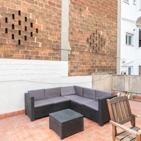 Apartment for rent for €1,390 per month in Barcelona, Carrer de Tordera
