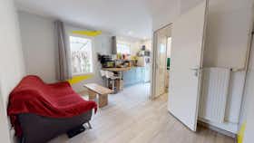 Apartament de închiriat pentru 860 EUR pe lună în Valence, Rue des Moulins