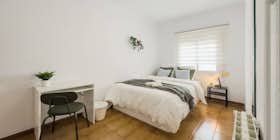 Private room for rent for €525 per month in Barcelona, Carrer de les Acàcies