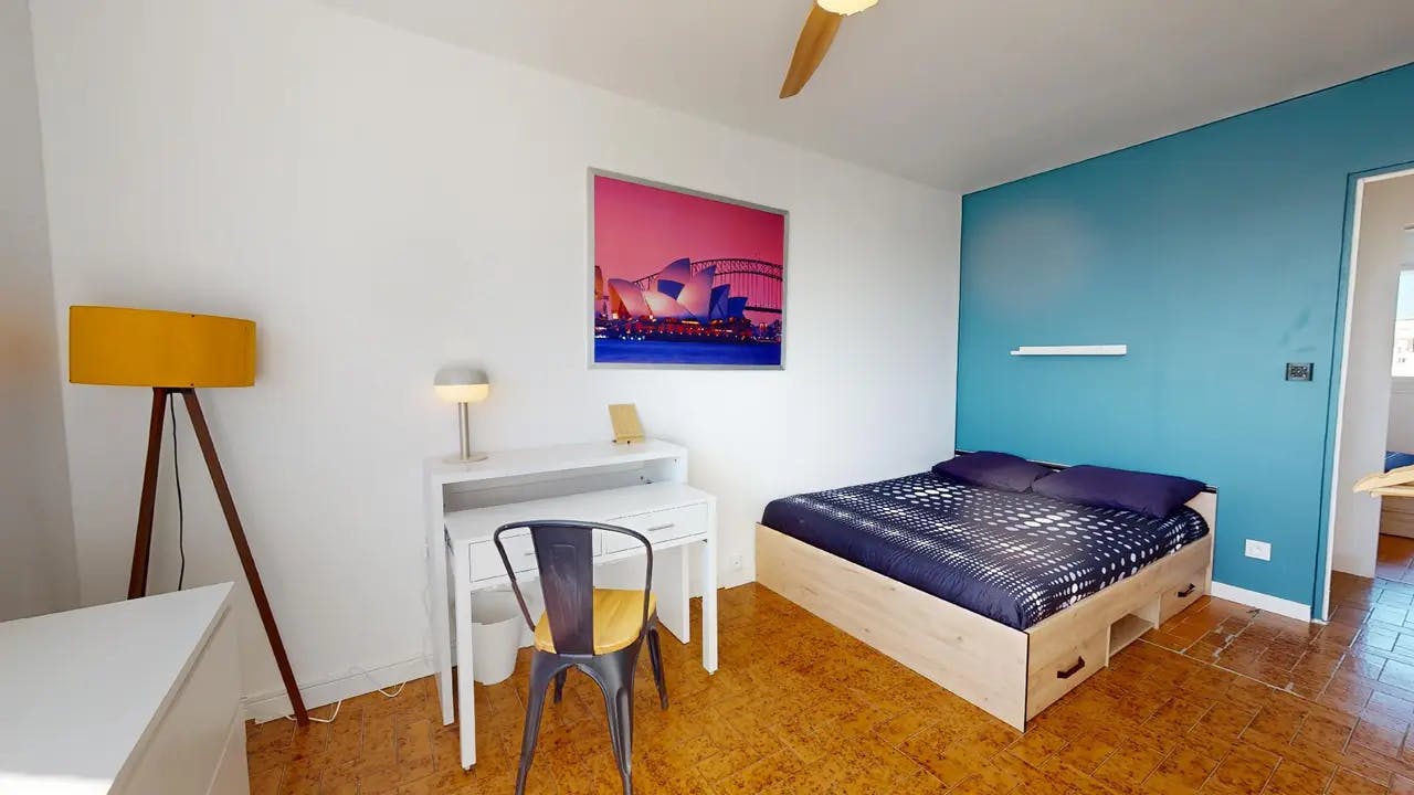 Cameră privată de închiriat pentru 430 EUR pe lună în Bron, Rue Nungesser et Coli