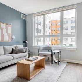 Mieszkanie do wynajęcia za $4,151 miesięcznie w mieście Arlington Heights, S Arlington Heights Rd