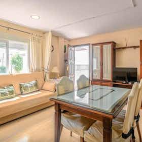 Квартира сдается в аренду за 1 001 € в месяц в Torremolinos, Avenida Carlota Alessandri