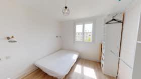 Cameră privată de închiriat pentru 466 EUR pe lună în Rennes, Rue Perrin de La Touche