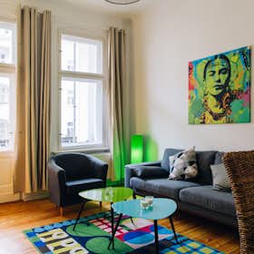 Apartment for rent for €1,790 per month in Berlin, Stubbenkammerstraße