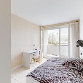 Private room for rent for €490 per month in Rezé, Allée Charles Baudelaire