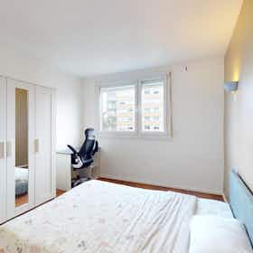 Private room for rent for €430 per month in Saint-Étienne-du-Rouvray, Périphérique Henri Wallon