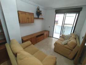 Appartement te huur voor € 750 per maand in Murcia, Calle Mariano Girada