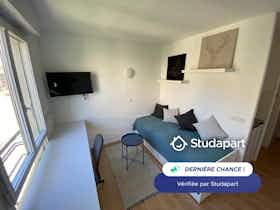 公寓 正在以 €606 的月租出租，其位于 Aix-en-Provence, Rue Jean Andréani