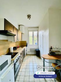 Квартира за оренду для 560 EUR на місяць у Le Havre, Rue Jules Tellier