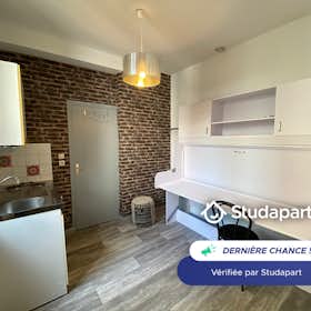 Apartamento for rent for 415 € per month in Reims, Rue de Venise