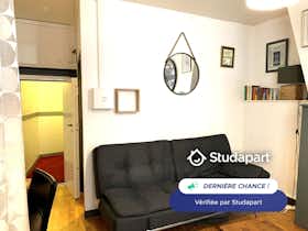 Mieszkanie do wynajęcia za 460 € miesięcznie w mieście Limoges, Rue des Grandes Pousses