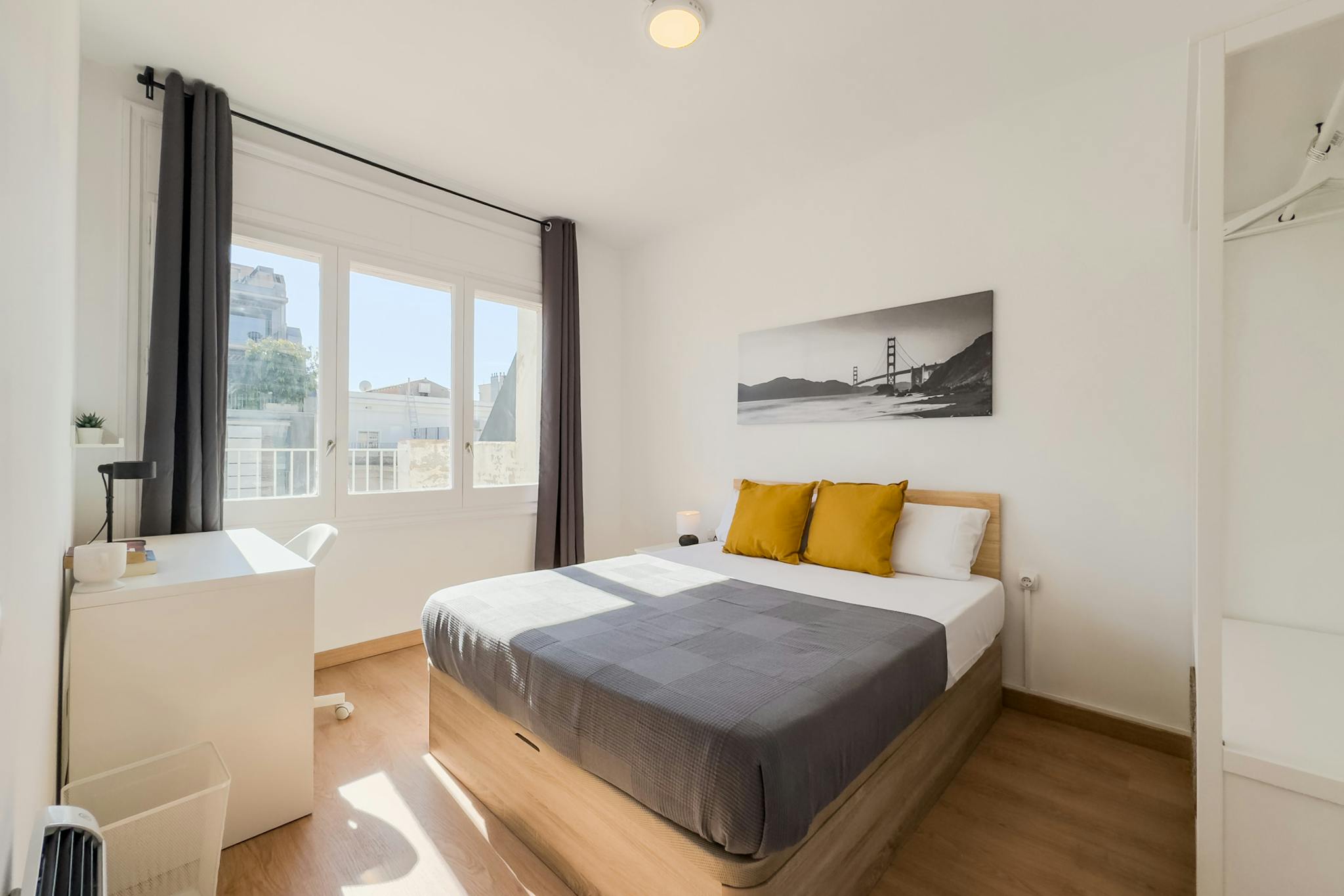 Carrer del Rosselló, Barcelona preview