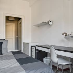Private room for rent for €980 per month in Milan, Piazza Umanitaria