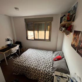 Private room for rent for €285 per month in Murcia, Calle Amadores