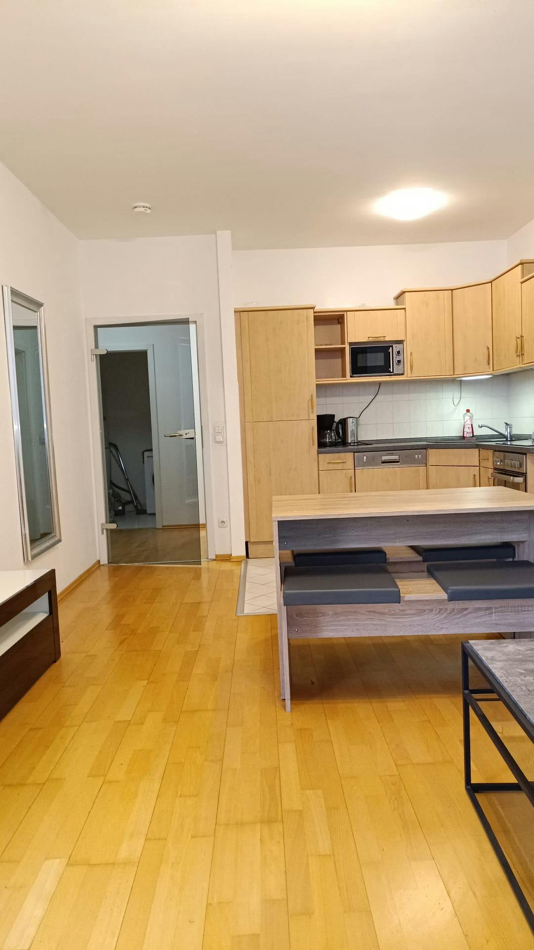 Apartment for rent for €2,499 per month in Oranienburg, Kanalstraße