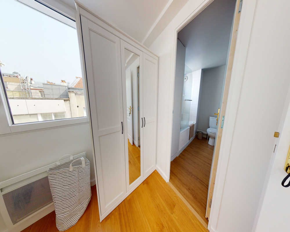 Private room in Rue de Belleville, Paris (1497188) room image 2