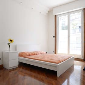 Private room for rent for €915 per month in Milan, Via Angelo Mauri