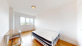 私人房间 正在以 €395 的月租出租，其位于 Pau, Avenue de Montardon