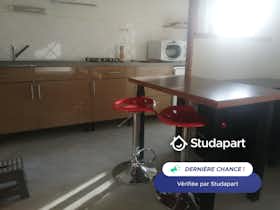 Apartament de închiriat pentru 540 EUR pe lună în Amiens, Rue Jean Jaurès